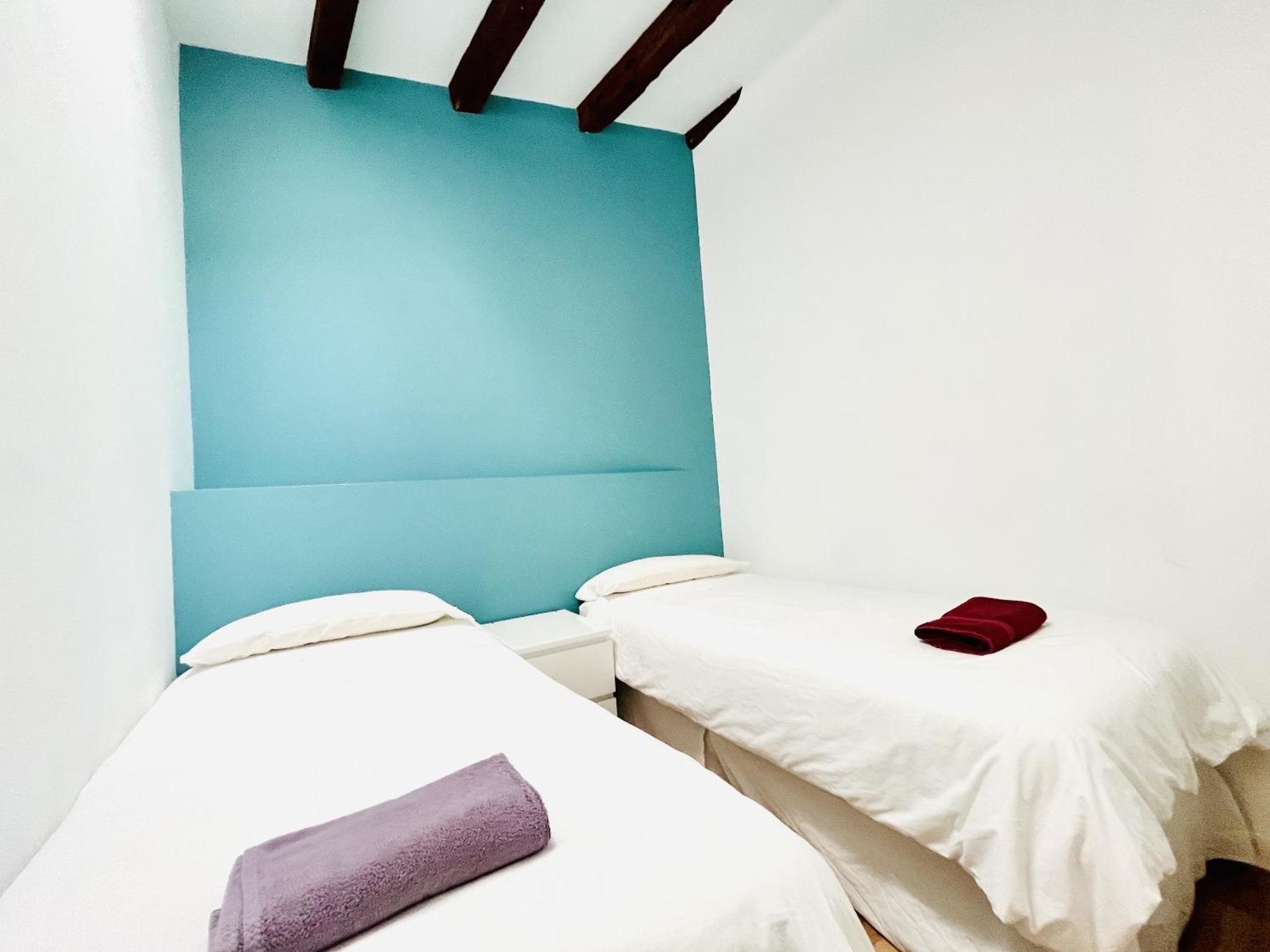 Dplace To Be - Amazing Apartments In Historic Center Madrid Eksteriør billede